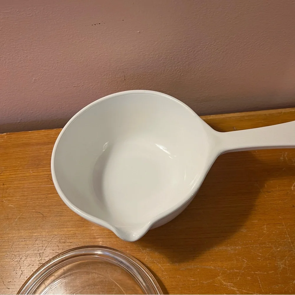 Corningware Blue & White Sauce Pan with Lid 2.5 cups Cornflower